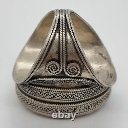 1. Superb Antique Turkmen Silver Ring with Carnelian / Agate XXth Century 23.3 g