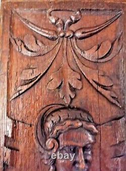 2 17th Oak Panels Sculpted Representing Man And Woman