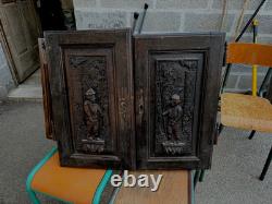2 Gothic carved wooden panels, early period oak, 2 soldiers