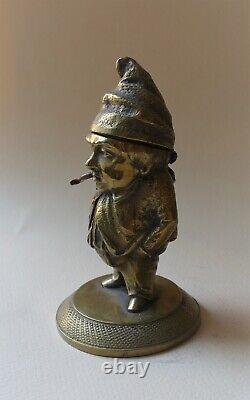 Ancien Pyrogene Small Personnage Near Fuel Bronze Allumets At The End Of The 19th Century