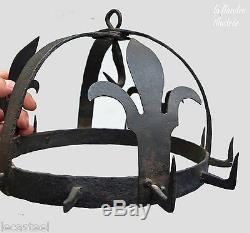 Ancient And Rare Crown To The Appropriate Lilies Wrought Iron
