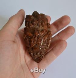 Ancient Carved Corozo Nut Nineteenth Work Of Marin Or Bagnard Erotic