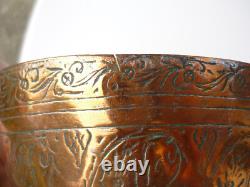 Ancient Indian Persian Bowl in Copper 19th Century