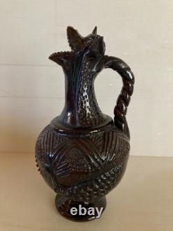Ancient zoomorphic pitcher in glazed earthenware to restore 18th century Saintonge