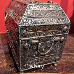 Antique Bronze Footed Box Small Finely Decorated Craft Decoration