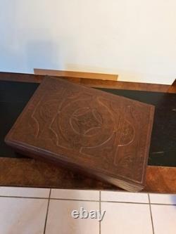 Antique Embossed Leather Box, Mali, 1930s, Sudanese Tuareg Mandingue Art