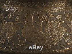 Antique Large Basin Tâs Oval Brass Repoussé Art Qajar Perse Ottoman XIX