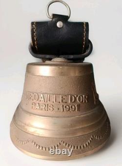 Authentic Cow Clarine, Alpine Bell. Bronze, Gold Medal Paris 1991