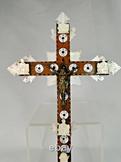 Beautiful Jerusalem Cross from the early 19th century Mother-of-Pearl & Olive Wood Marquetry