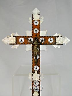 Beautiful Jerusalem Cross from the early 19th century Mother-of-Pearl & Olive Wood Marquetry