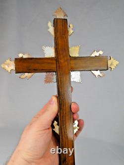 Beautiful Jerusalem Cross from the early 19th century Mother-of-Pearl & Olive Wood Marquetry