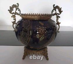 Beautiful Navy Blue Enamel Cache Pot, mounted in Bronze, late 19th century