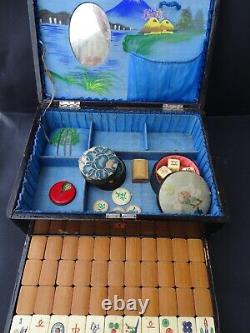 Beautiful game box Japan 19th century