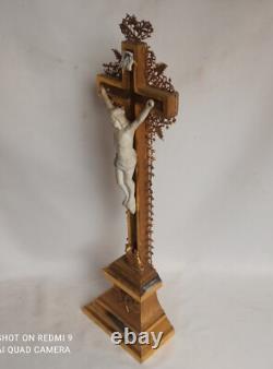 Beautiful gilt crucifix with gold leaf, late 19th century