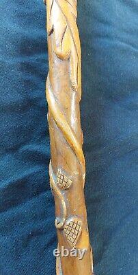 Carved Boxwood Cane throughout its entire length. 19th Century Folk Art