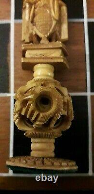 Chess Game With Box / Carved Pieces / Canton Balls