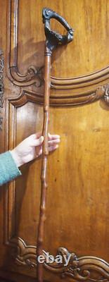 China 19th Century Carved Knotted Wood Cane with Chinese Figures