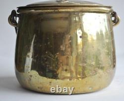 Covered pot or cauldron in yellow copper, 19th century