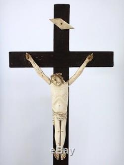 Crucifix Jansenite Wooden Christ Bone Eighteenth