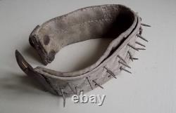 Curiosity Cabinet Defense Collar for Dogs Against Wolves, Leather and Metal