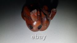 Curious Netsuke signed Japan man smoking pipe wood (3)