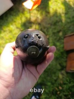 Engraved Coconut Powder Pear. 19th century