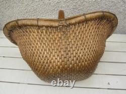 FOLK ART GATHERING BASKET IN BRAIDED SOLE 1900s