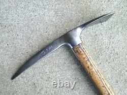 Former Piolet Channel Military Wood Fluckiger 1944 - Mountaineering Escalade Tool