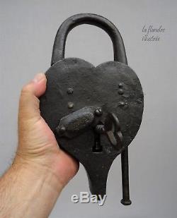 Huge Wrought Iron 18th Padlock With Padlock Heart Key