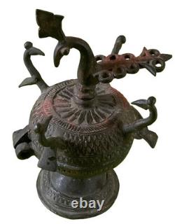 Indian Sindoor Dani box in brass, Kerala (India), 19th century