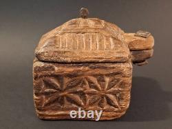 Indian Tikka Box / India 19th Century / Hindu Spice Box