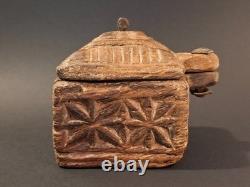 Indian Tikka Box / India 19th Century / Hindu Spice Box