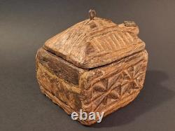 Indian Tikka Box / India 19th Century / Hindu Spice Box