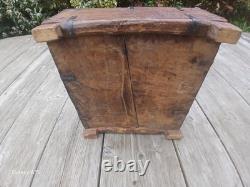 Large 18th-century folk art storage box