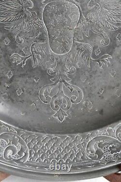 Large Tin Dish With Coat Of Arms Decorations Early 19th Century