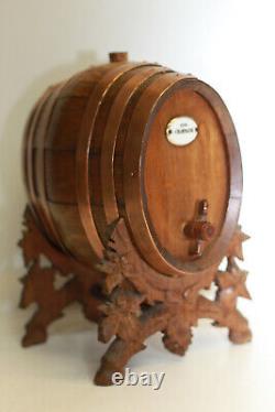 Oak barrel with stand for fine Champagne.