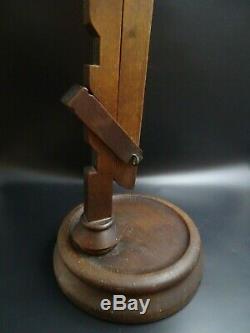 Old And Rare Pied A Rack To Magnifier Lacemaker Haute-savoie Art Pop