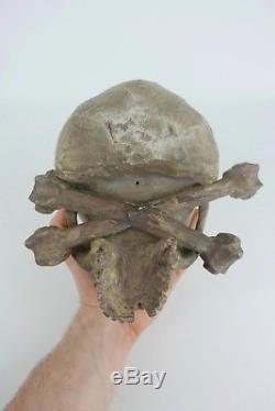Old Crne Wood Polychrome Erose Xixth Antik Handmade Wooden Skull