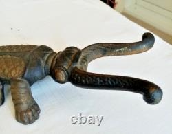 Old cast iron boot puller