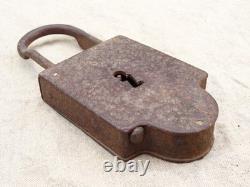 Old large wrought iron padlock, 18th/19th century, 1.190 kg
