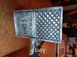 Old waffle iron, waffle mold, Coat of arms to be defined, 19th century
