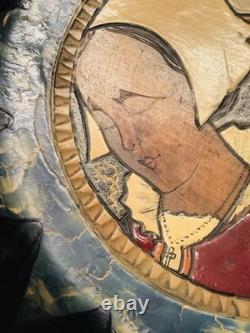 Paul Fouillen 1920 Very Beautiful Pyrographed Wooden Bowl. Perfect condition