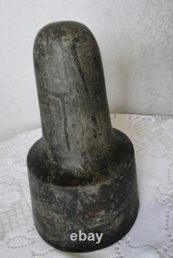 Polynesian carved natural stone pestle, antique folk art, 19th century, No. 1