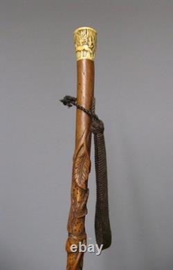 Popular Art Cane in Carved Boxwood