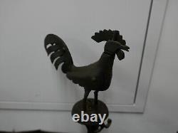 Popular art rooster oil lamp, ironwork, H 37cm, W 1.7kg, 20th century