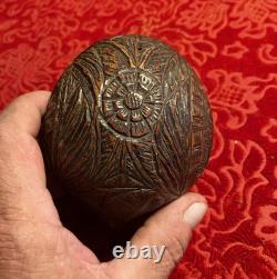 Powder flask in carved coconut shell, convict labor, 19th century