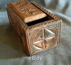 Rare Ancient Folk Art Box Box Auvergne 1873 Dugout Walnut Scult
