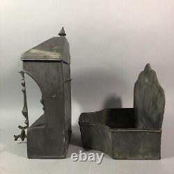 Rare antique WALL FOUNTAIN IN TIN supposed to be from the 18th/19th century Decorated with eagles