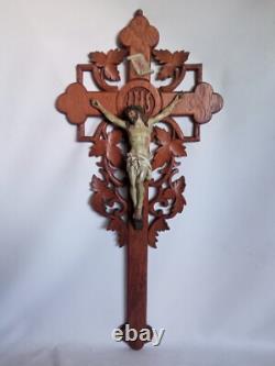 Rare large sculpted oak crucifix mural Napoleon III late 19th century 61 cm