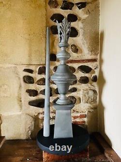Ridge finial on architect-style pedestal for very large interior decoration 1.32 meters